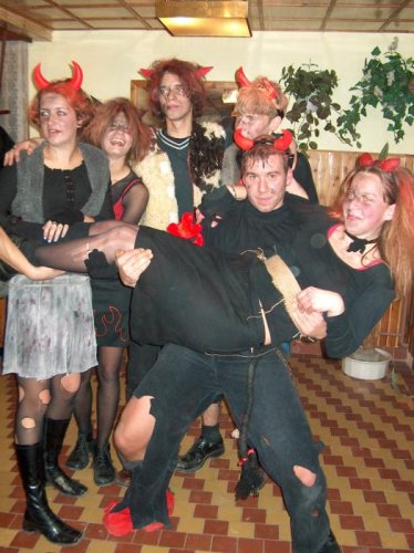 Mikuláš a mikulášská beseda u cimbálu - 6.12.2003