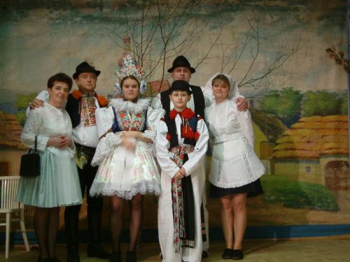 Přehlídka krojů, zvyků a tradic v Podolí - 6.3.2004