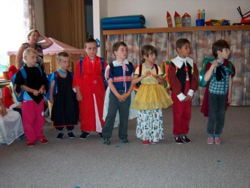 Loučení dětí z MŠ - 25.6.2004