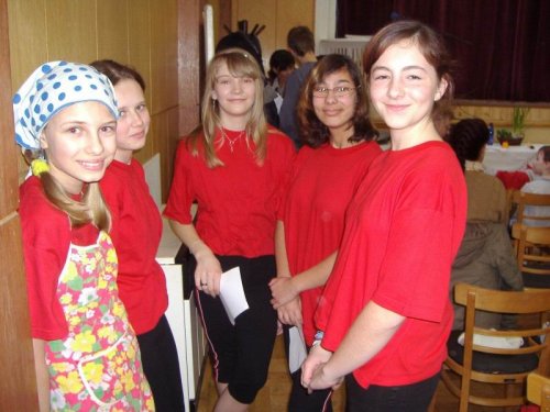 Hraje celá dědina aneb S veselou myslí na nesmysly. - 18.3.2006