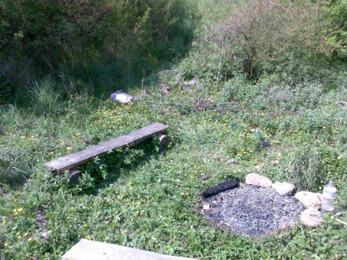 Úklid studánky na "popovsku" - 30.4.2007