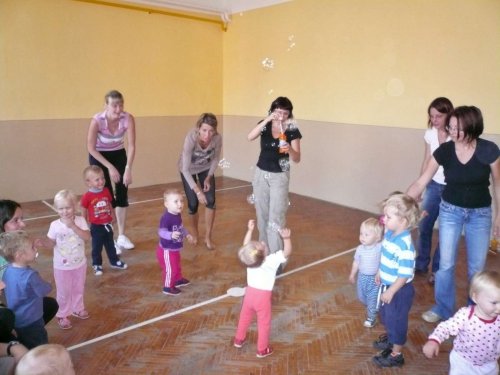 Hravé cvičení rodičů s dětmi - 27.9.2011
