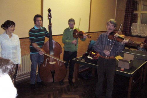 Beseda s autogramiádou - Slovník nářečí Mikroregionu Dolní Poolšaví - 11.11.2011