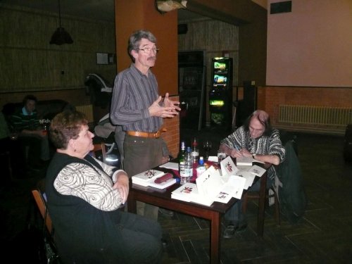 Beseda s autogramiádou - Slovník nářečí Mikroregionu Dolní Poolšaví - 11.11.2011