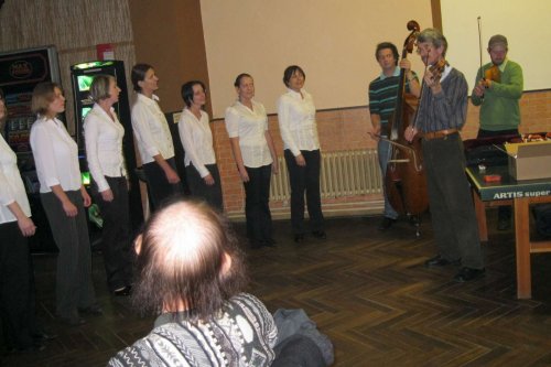 Beseda s autogramiádou - Slovník nářečí Mikroregionu Dolní Poolšaví - 11.11.2011