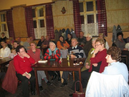 Beseda s autogramiádou - Slovník nářečí Mikroregionu Dolní Poolšaví - 11.11.2011