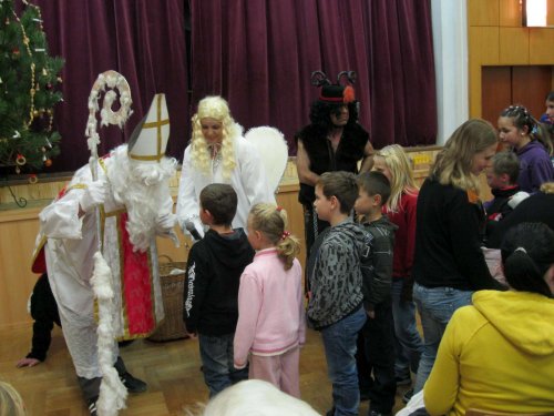 Mikulášské zpívání u stromečku - 3.12.2011