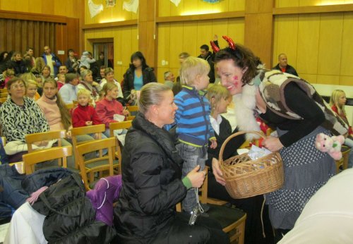 Mikulášské zpívání u stromečku - 3.12.2011