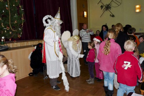 Mikulášské zpívání u stromečku - 3.12.2011