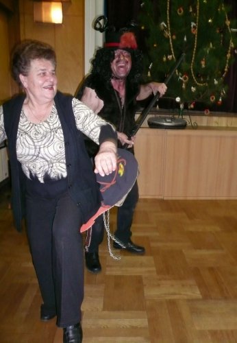 Mikulášské zpívání u stromečku - 3.12.2011