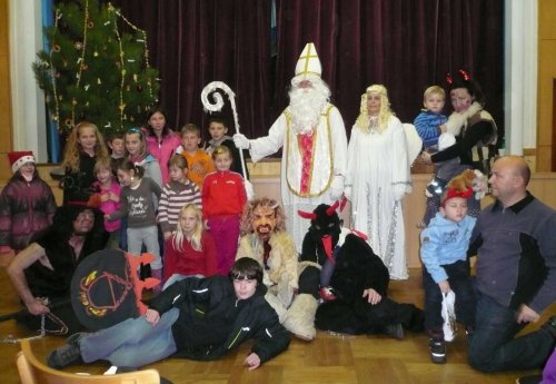 Mikulášské zpívání u stromečku - 3.12.2011