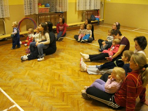 Hravé cvičení pro nejmenší děti a rodiče - 10.1.2012