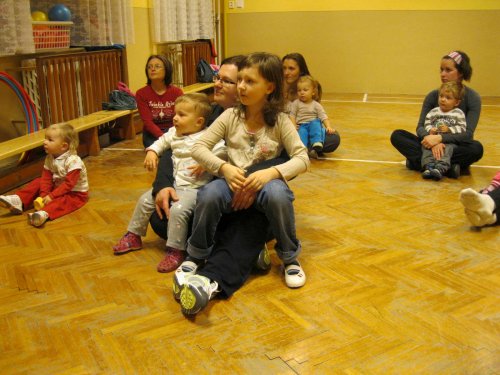 Hravé cvičení pro nejmenší děti a rodiče - 10.1.2012