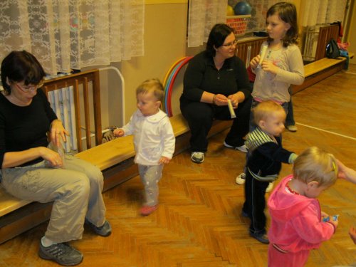 Hravé cvičení pro nejmenší děti a rodiče - 10.1.2012