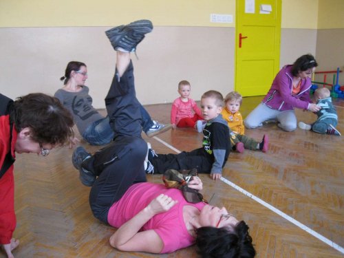 Poslední hodina a vysvědčení v Hravém cvičení pro nejmenší děti a rodiče - 27.3.2012