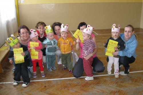 Poslední hodina a vysvědčení v Hravém cvičení pro nejmenší děti a rodiče - 27.3.2012