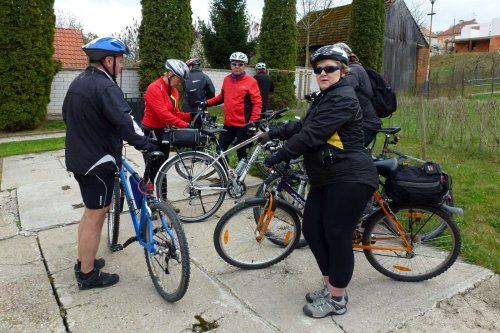 Na kole vinohrady - zastávka v Podolí - 21.4.2012