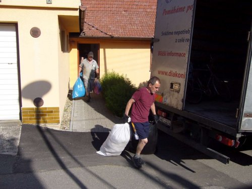 Sbírka šatů pro Diakonii Broumov - 9.5.2012