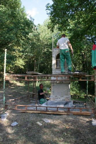 Stavba kaple sv. Huberta - Myslivecké sdružení Boří Míkovice - Podolí - 18.9.2012