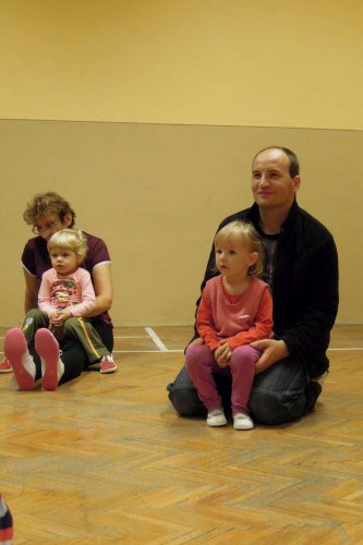 Hravé cvičení pro rodiče a děti - 17.10.2012