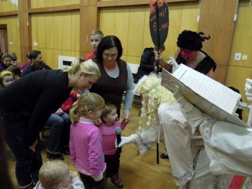 Mikulášské zpívání u stromečku - 7.12.2012