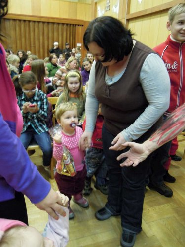 Mikulášské zpívání u stromečku - 7.12.2012