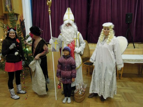 Mikulášské zpívání u stromečku - 7.12.2012