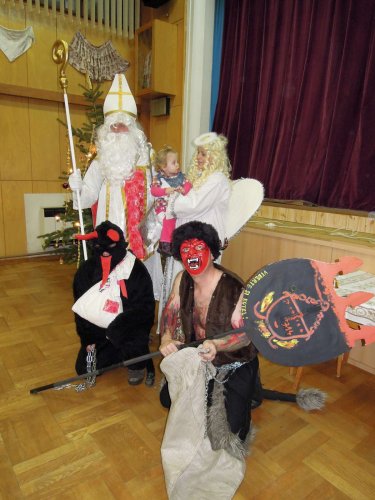 Mikulášské zpívání u stromečku - 7.12.2012