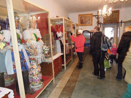 ZIMNÍ VYCHÁZKA DO POTOMÁKOVA MUZEA A NA POHYBLIVÝ BETLÉM V POPOVICÍCH - 19.1.2013