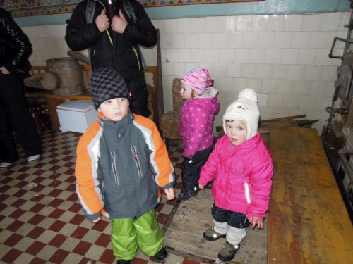 ZIMNÍ VYCHÁZKA DO POTOMÁKOVA MUZEA A NA POHYBLIVÝ BETLÉM V POPOVICÍCH - 19.1.2013