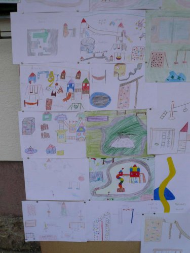 Stavba hřiště na Záhumní - 10.4.2013