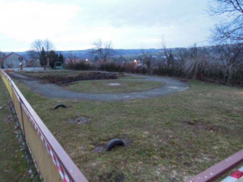 Stavba hřiště na Záhumní - 10.4.2013