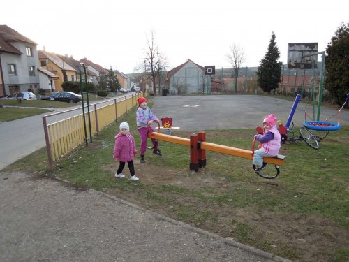 Nové hřiště na Záhumní - 11.4.2013