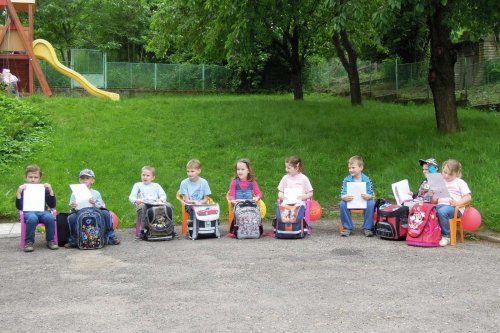 Pasování předškoláků na školáky a zahradní slavnost v MŠ Podolí - 6.6.2013