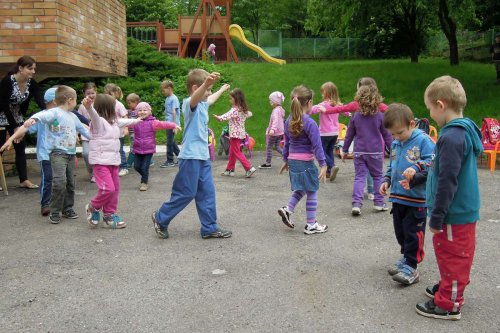 Pasování předškoláků na školáky a zahradní slavnost v MŠ Podolí - 6.6.2013