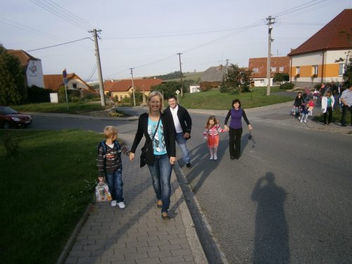 První školní den prváčků ve škole v Popovicích - 7.9.2013