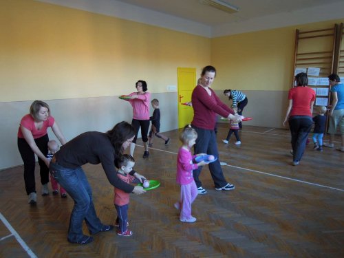 Hravé cvičení pro děti a rodiče - 8.10.2013