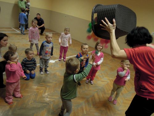 Poslední letošní hravé cvičení pro rodiče a děti - 3.12.2013