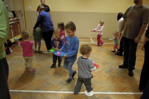 Poslední letošní hravé cvičení pro rodiče a děti - 3.12.2013