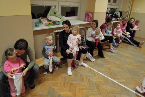 Poslední letošní hravé cvičení pro rodiče a děti - 3.12.2013