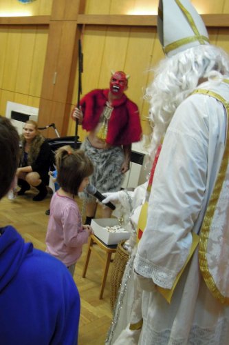 Mikulášské zpívání u stromečku - 6.12.2013