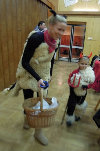 Mikulášské zpívání u stromečku - 6.12.2013