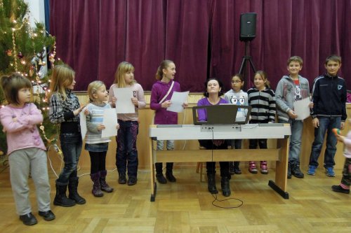 Mikulášské zpívání u stromečku - 6.12.2013