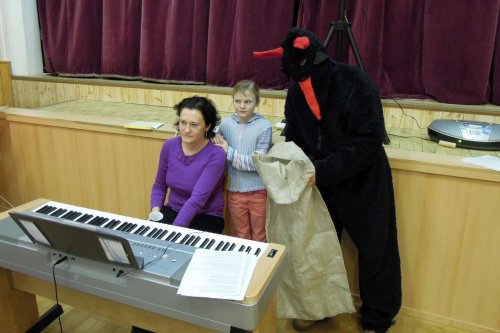 Mikulášské zpívání u stromečku - 6.12.2013