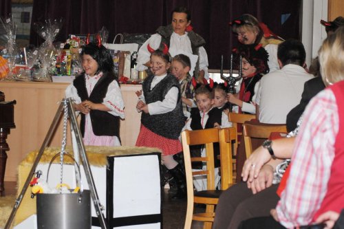 Mikulášská beseda u cimbálu - 7.12.2013