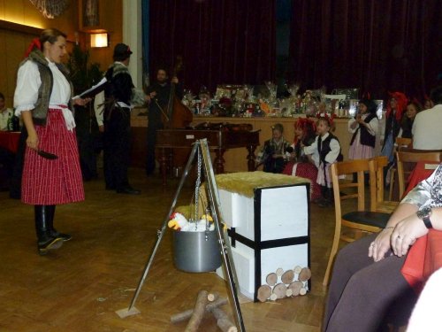 Mikulášská beseda u cimbálu - 7.12.2013