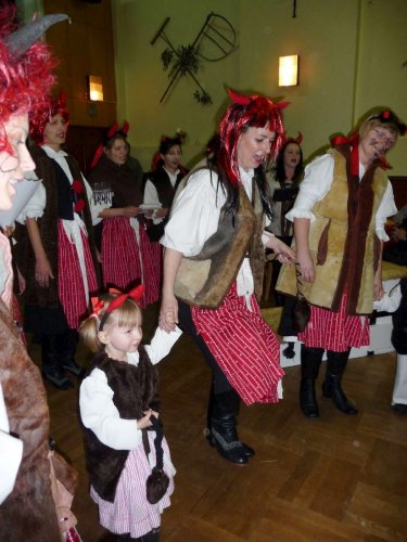 Mikulášská beseda u cimbálu - 7.12.2013