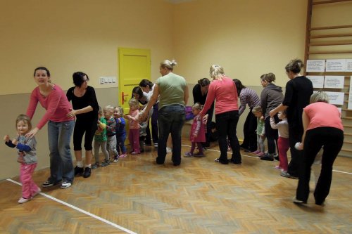 Hravé cvičení pro rodiče a děti - 14.1.2014