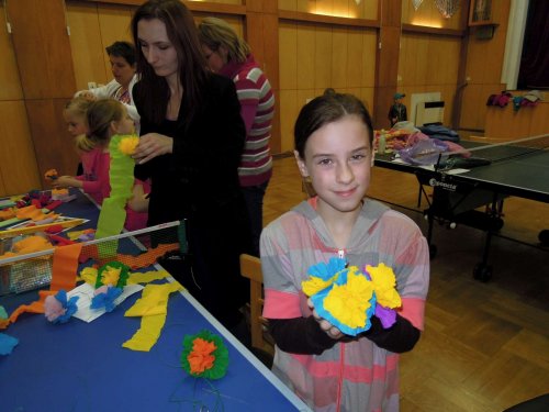 Přípravy na Královničky aneb Nosení létečka v Podolí - 27.3.2014