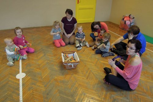 Poslední jarní hravé cvičení pro rodiče a děti - 1.4.2014